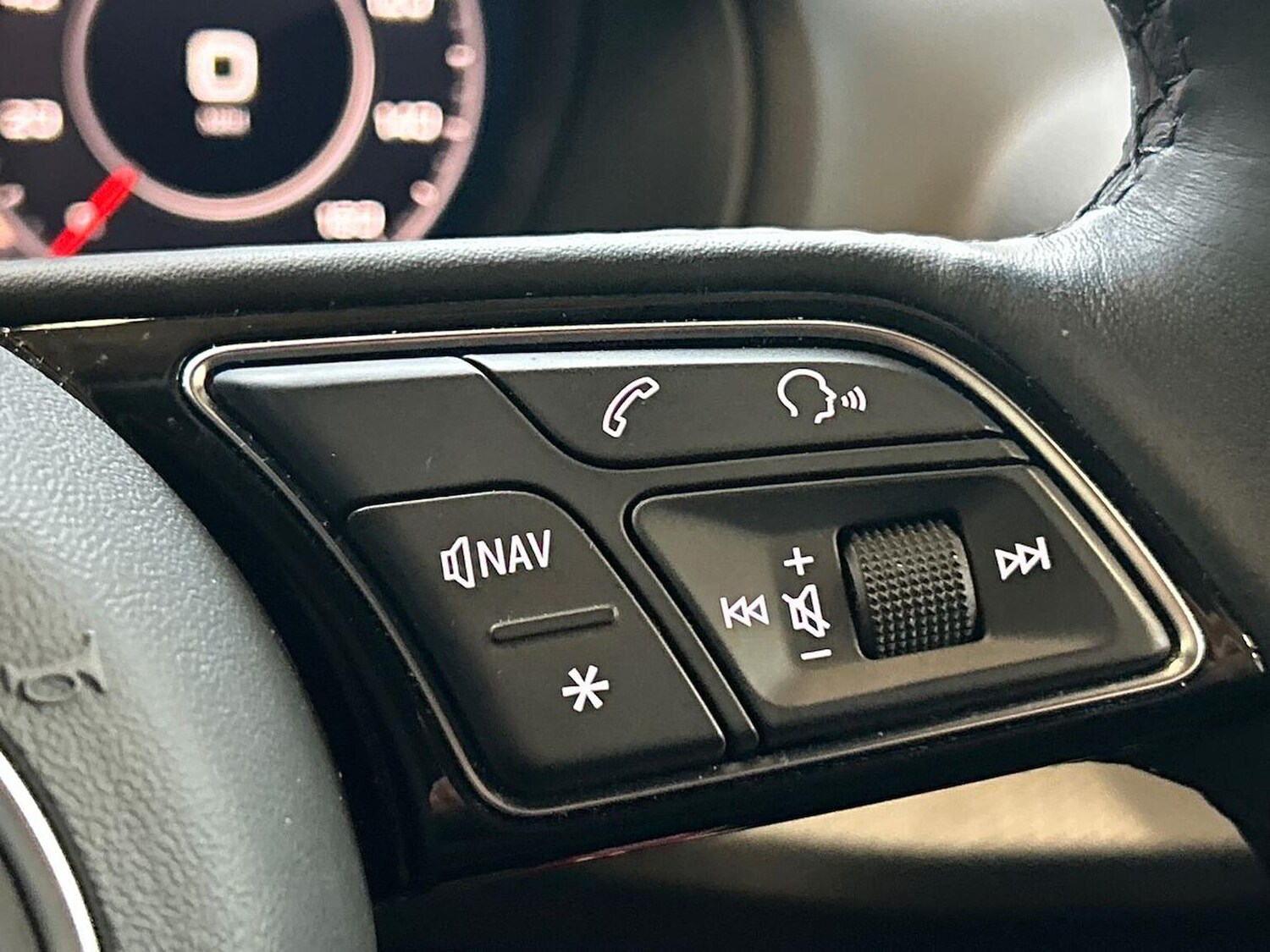 Used Audi Q2 2022 for sale - 76477304: Photo 27