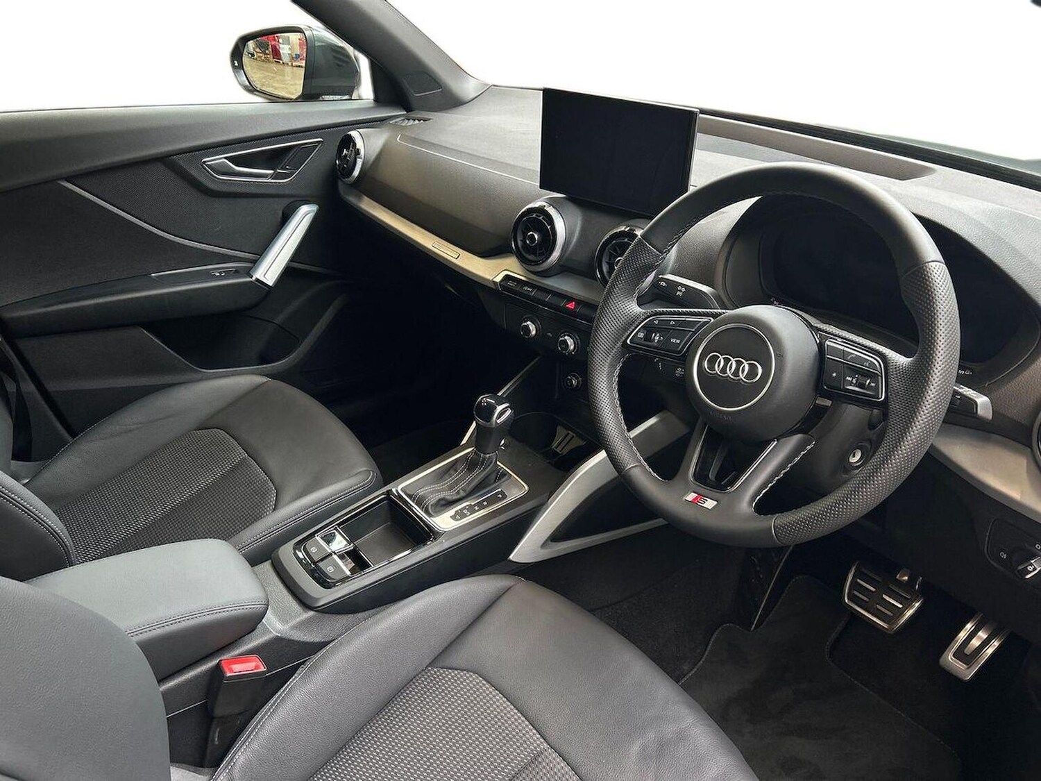 Used Audi Q2 2024 for sale - 76268357: Photo 15