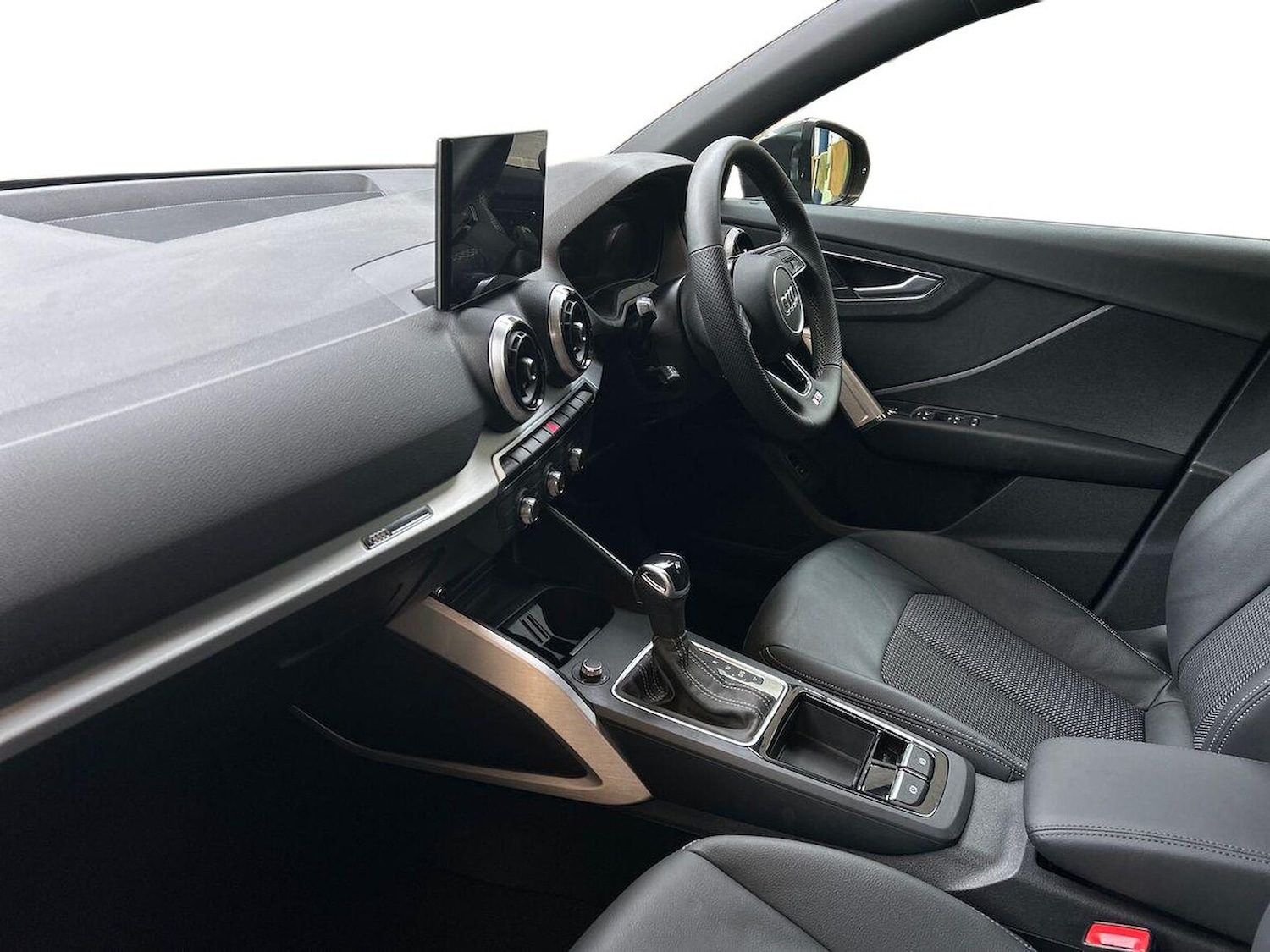 Used Audi Q2 2024 for sale - 76268357: Photo 7