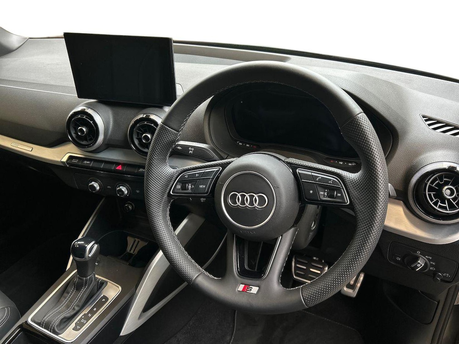 Used Audi Q2 2024 for sale - 76268357: Photo 9