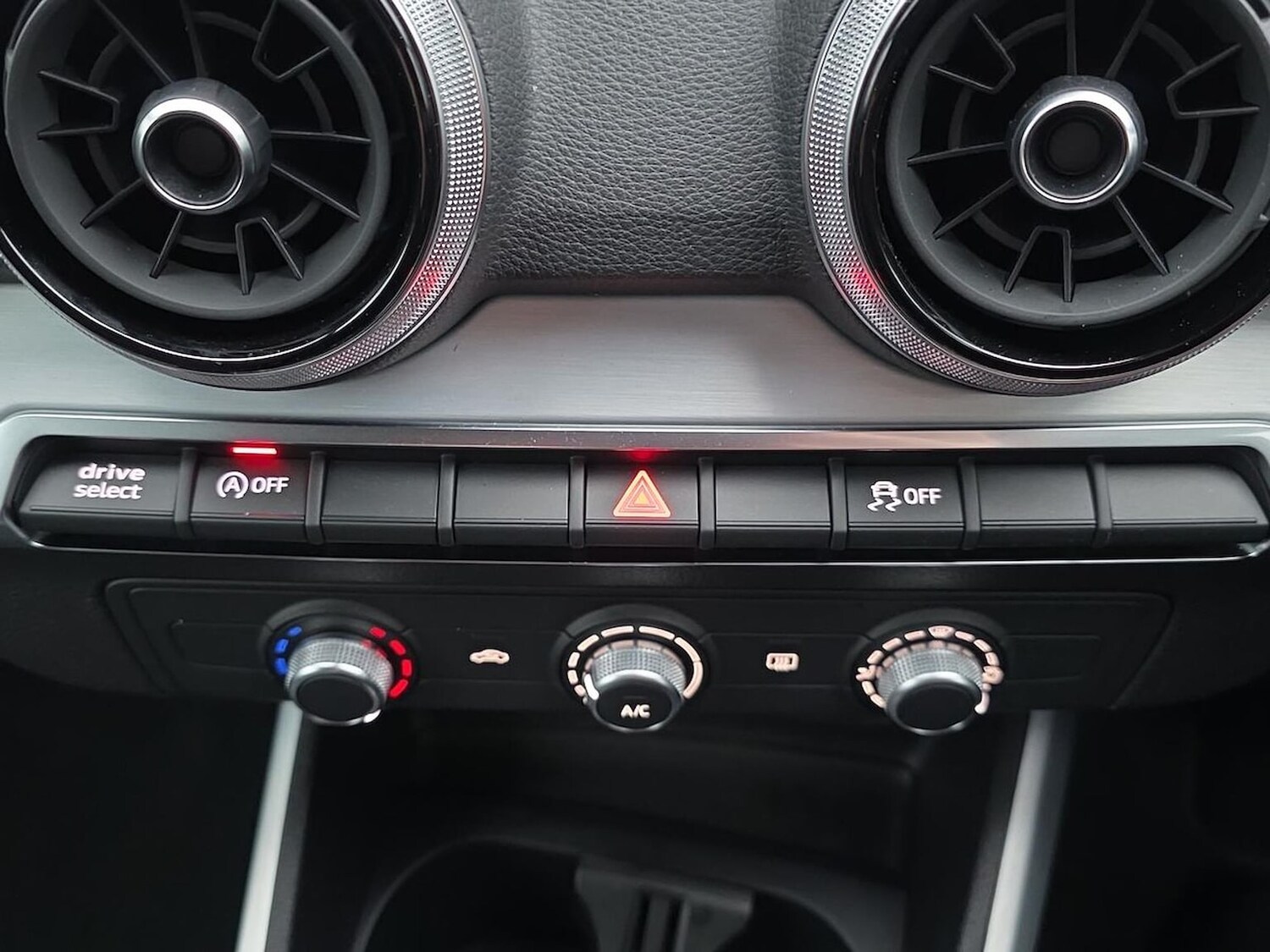 Used Audi Q2 2025 for sale - 77492358: Photo 22