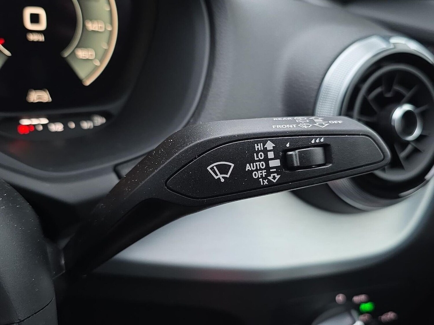 Used Audi Q2 2025 for sale - 77492358: Photo 28