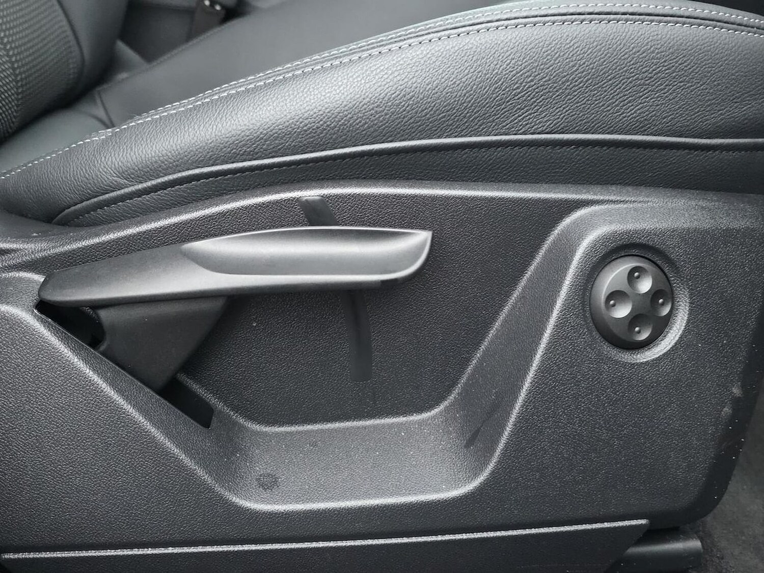 Used Audi Q2 2025 for sale - 77492358: Photo 30