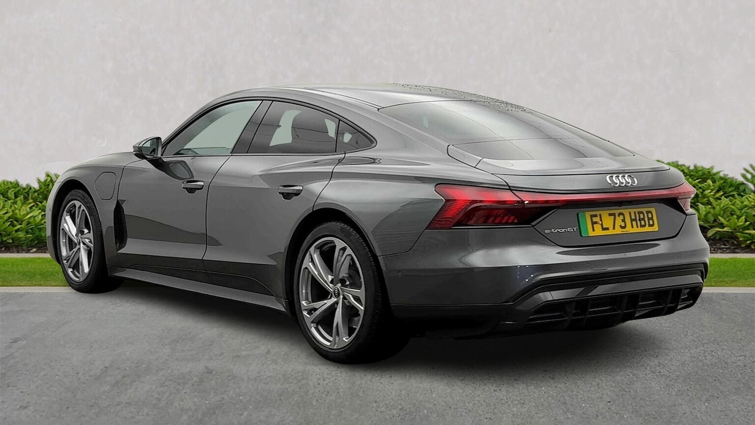 Used Audi e-tron GT 2023 for sale - 76076453: Photo 2