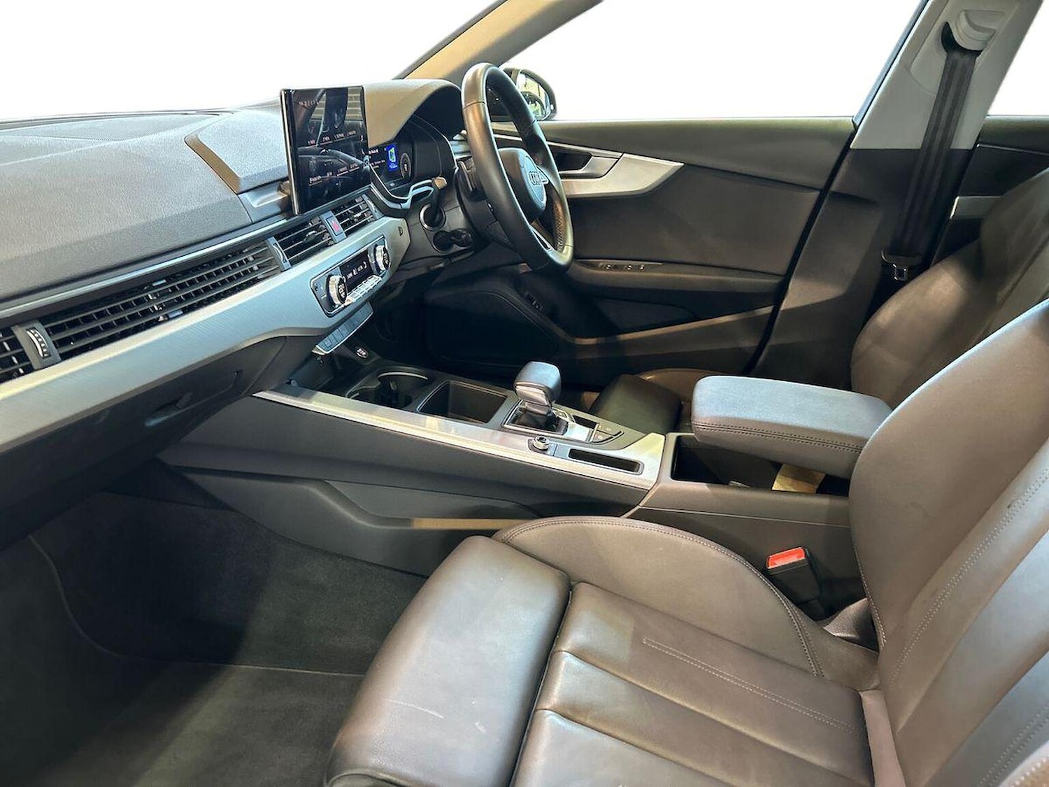 Used Audi A4 2022 for sale - 76911272: Photo 7