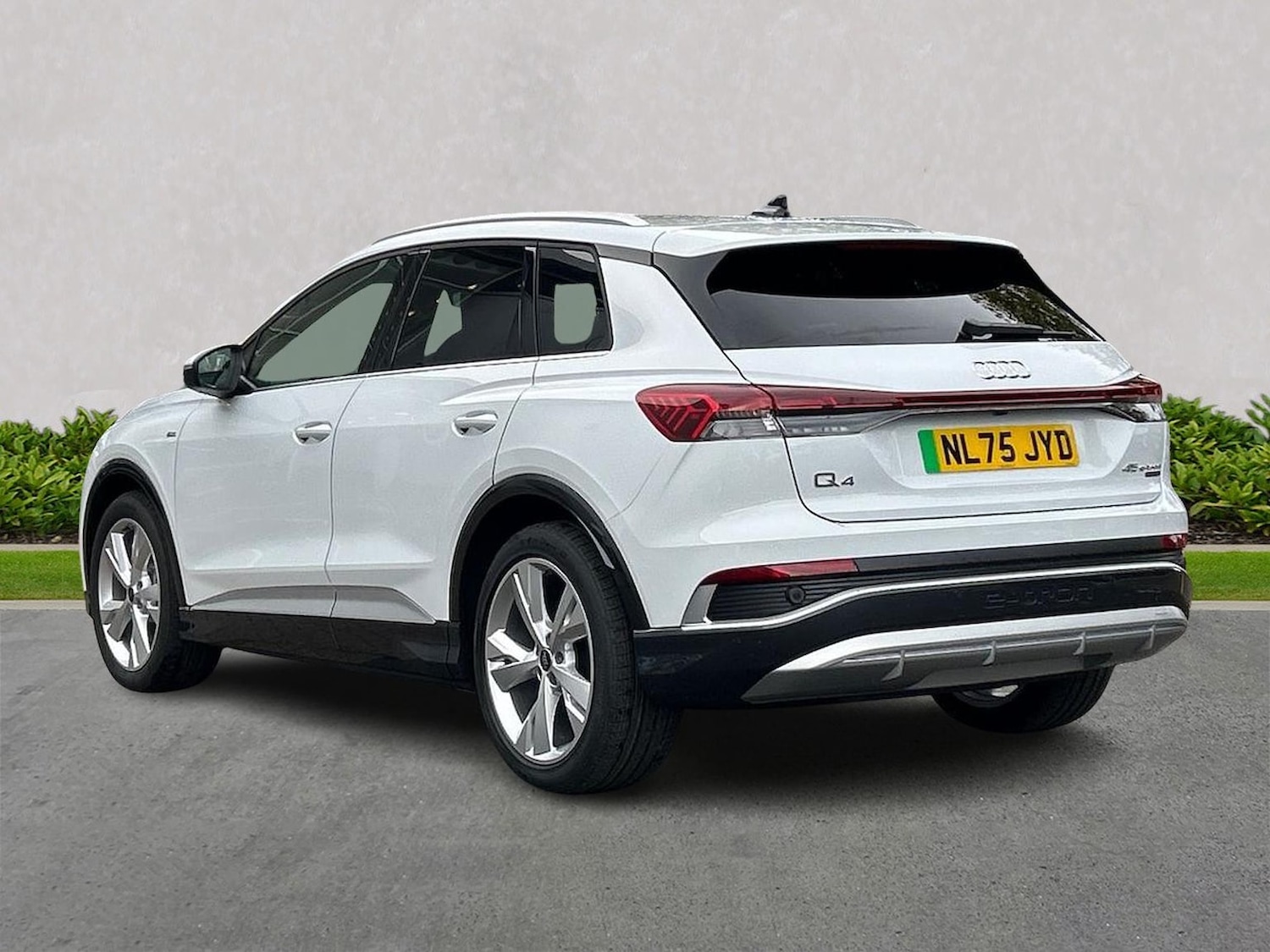 Used Audi Q4 e-tron 2025 for sale - 76748414: Photo 2