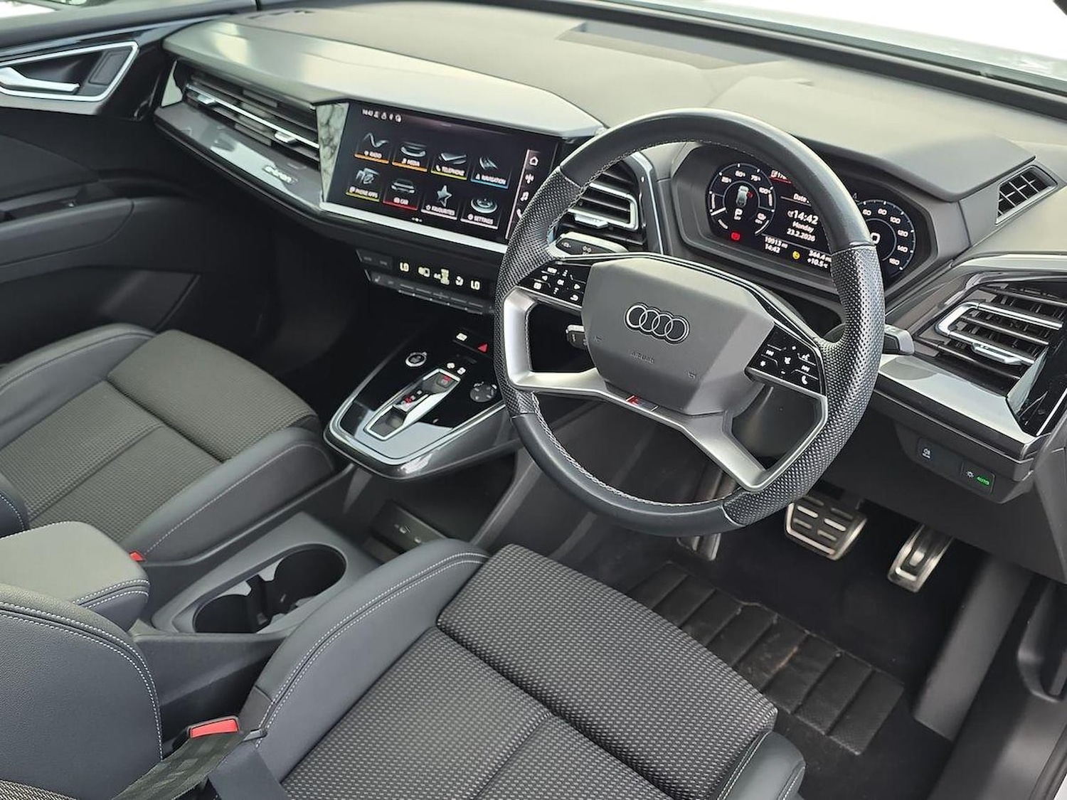 Used Audi Q4 e-tron 2022 for sale - 77962335: Photo 15