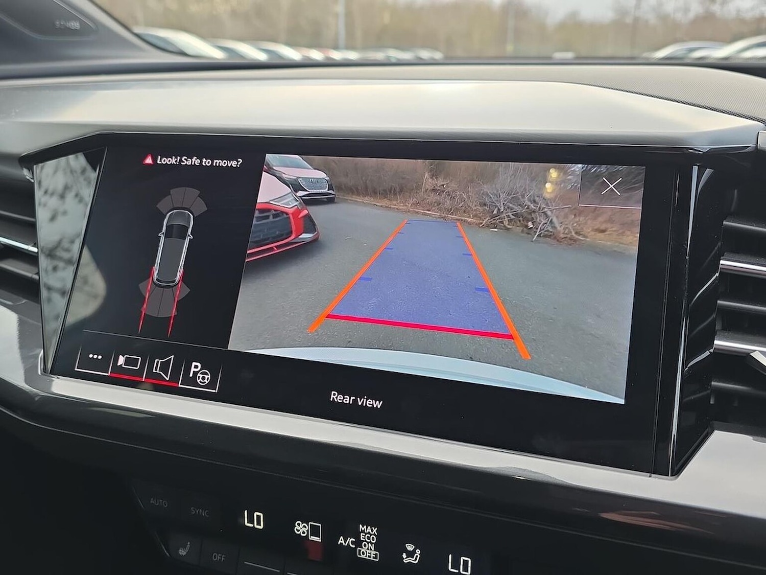 Used Audi Q4 e-tron 2022 for sale - 77962335: Photo 23