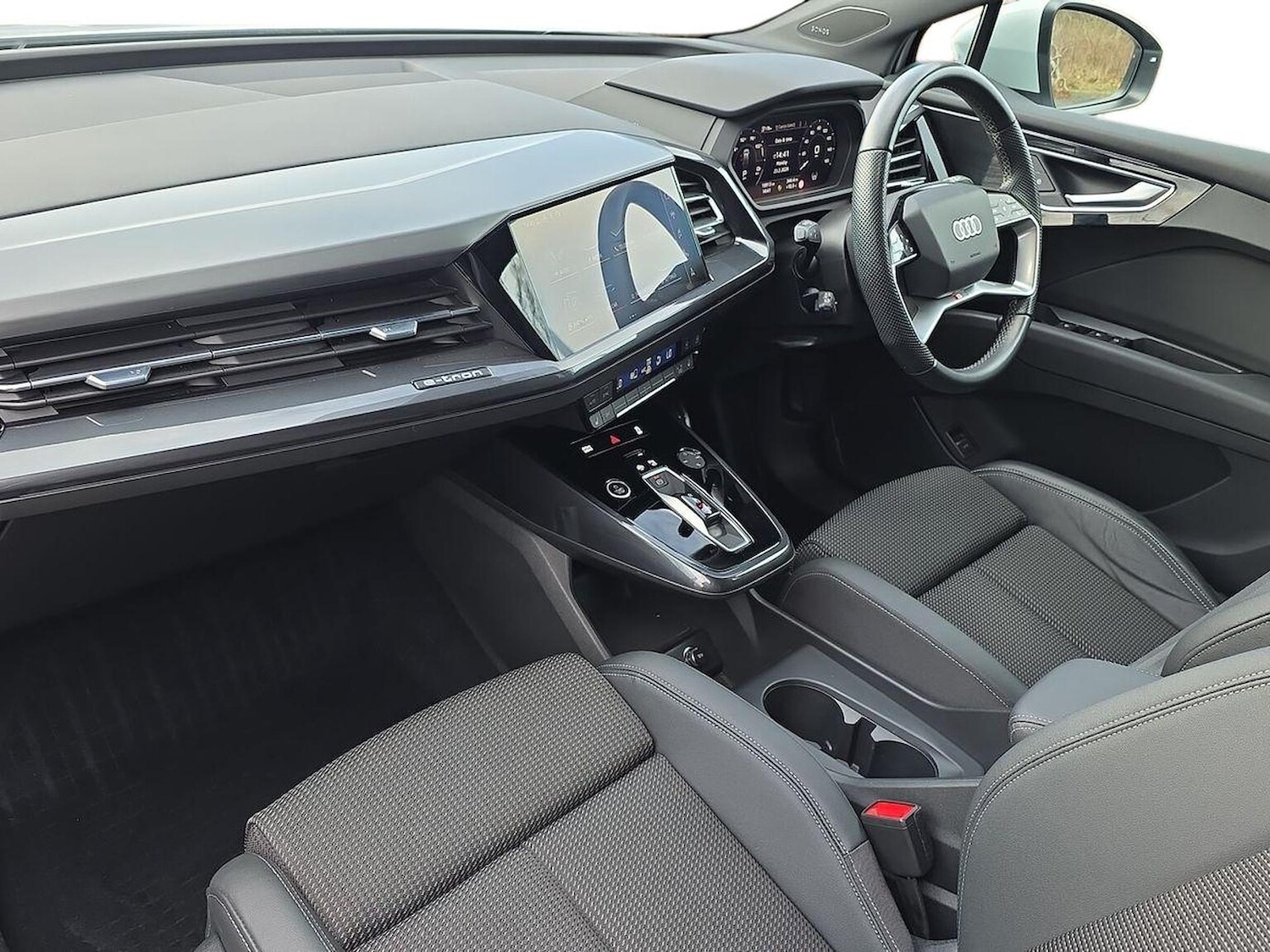 Used Audi Q4 e-tron 2022 for sale - 77962335: Photo 7