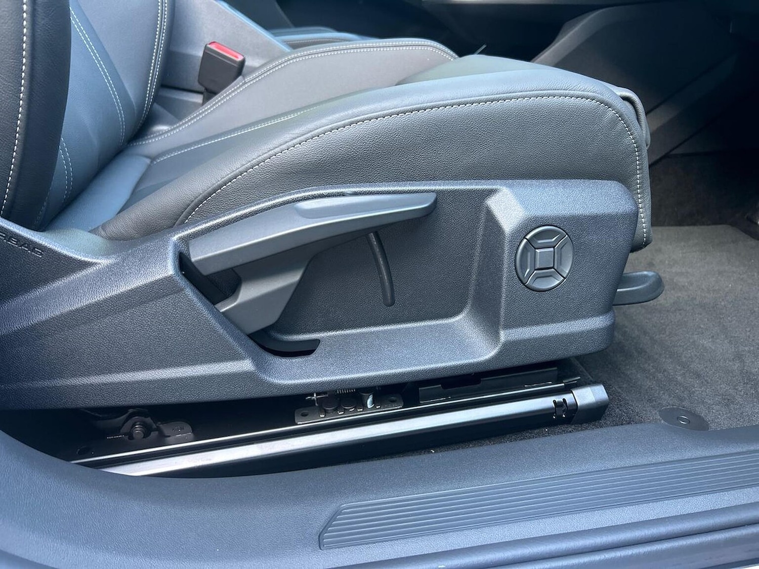 Used Audi Q4 e-tron 2025 for sale - 77845333: Photo 30