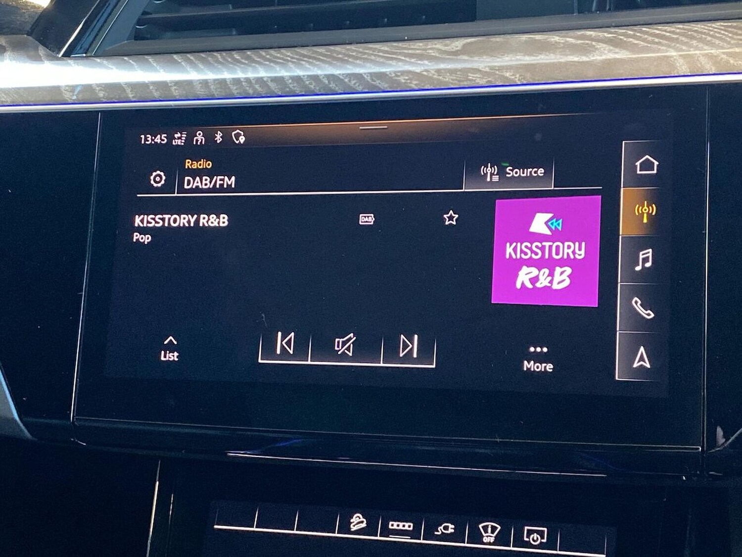 Used Audi e-tron 2022 for sale - 76299412: Photo 11