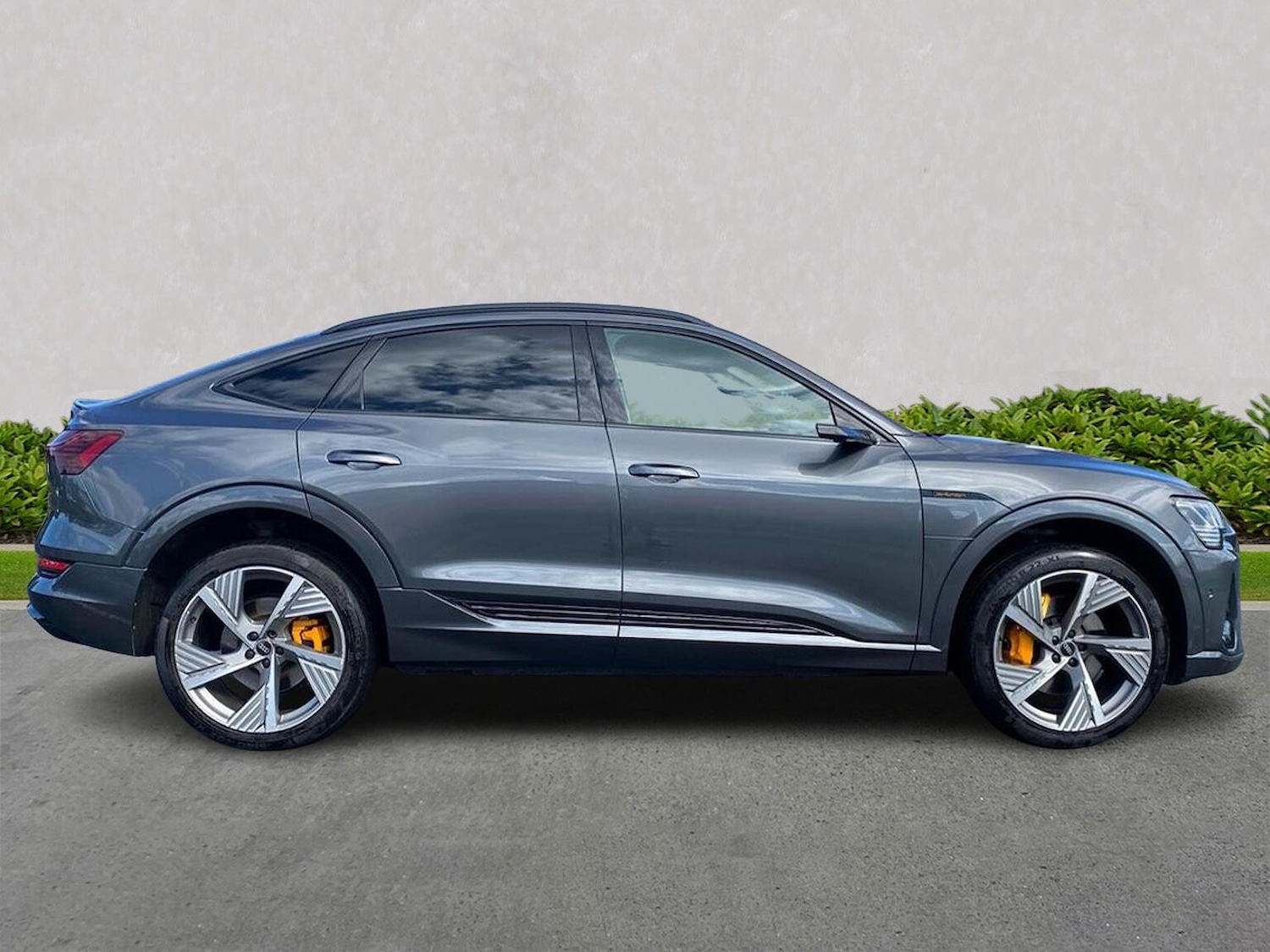 Used Audi e-tron 2022 for sale - 76299412: Photo 3