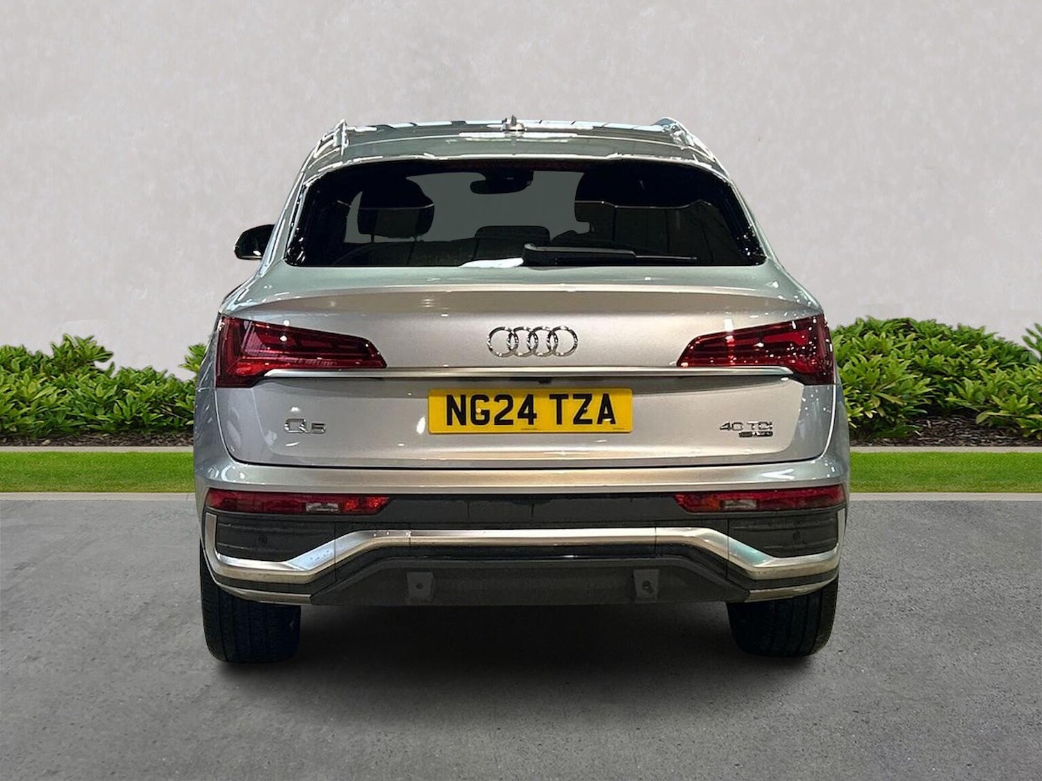 Used Audi Q5 2024 for sale - 76892104: Photo 4