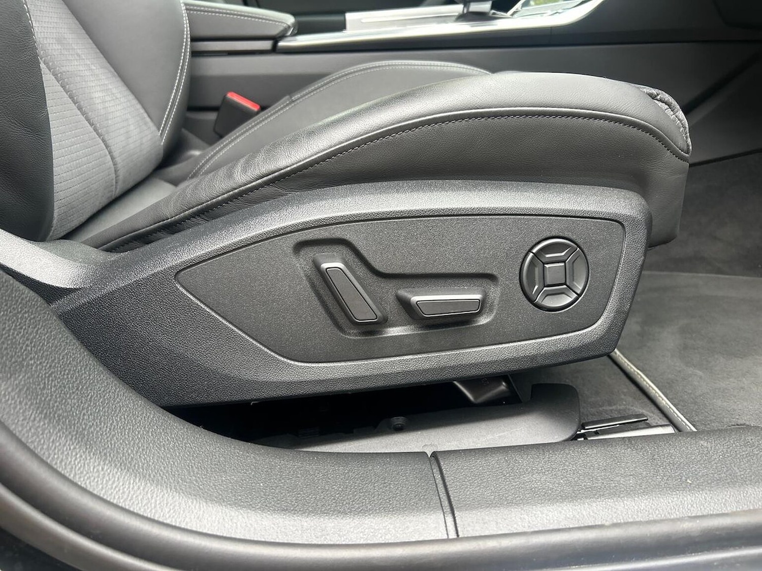 Used Audi A6 2023 for sale - 76363411: Photo 30