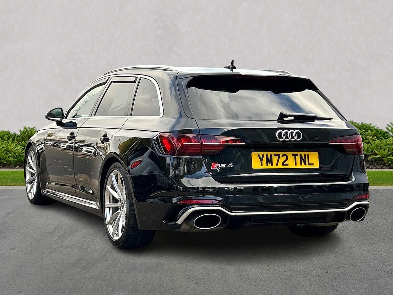 Used Audi RS4 2023 for sale - 76253687: Photo 2
