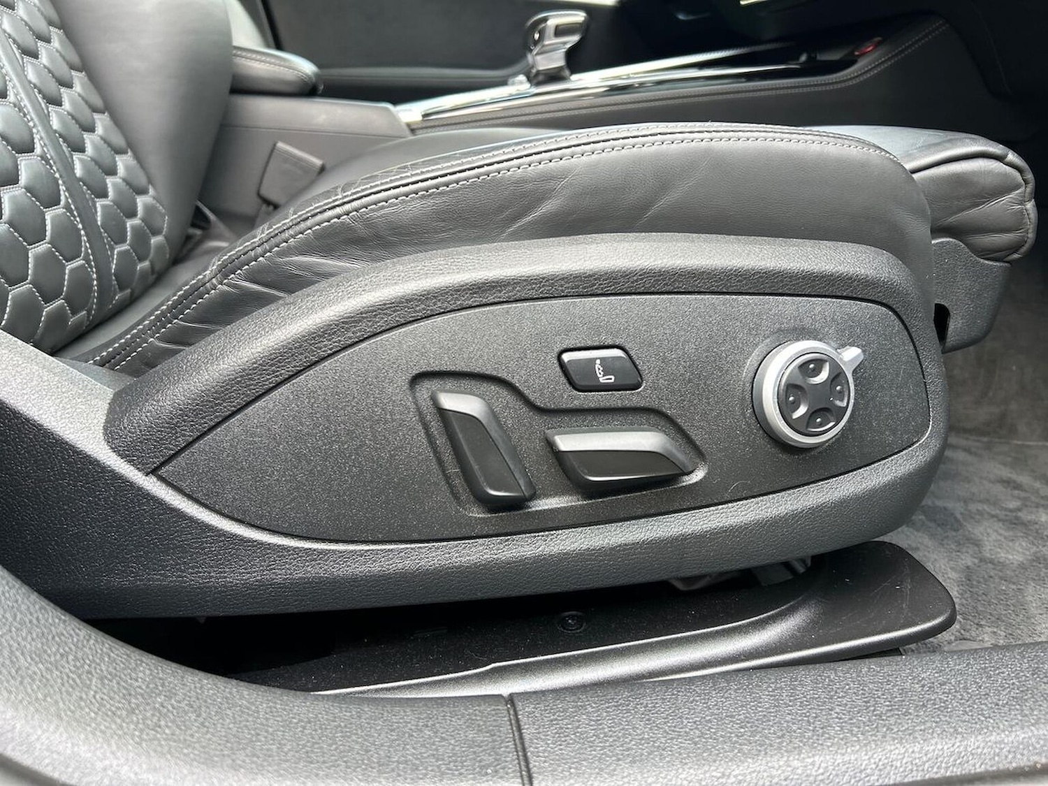 Used Audi RS4 2023 for sale - 76253687: Photo 30