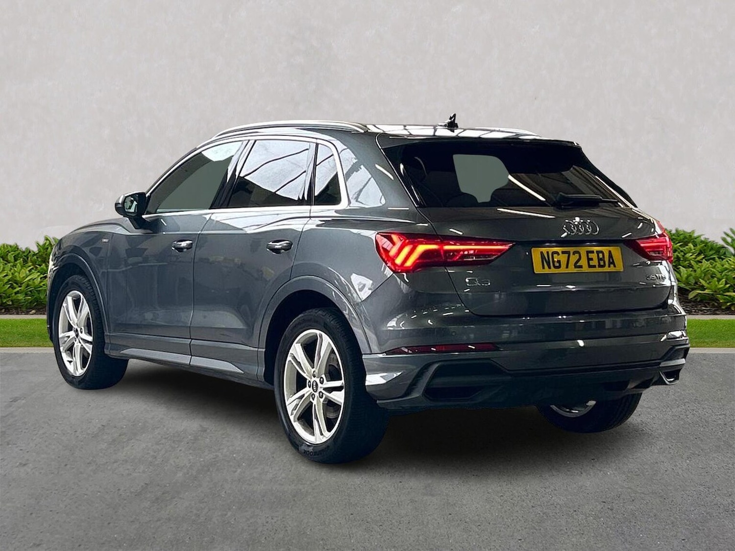 Used Audi Q3 2023 for sale - 76107162: Photo 2