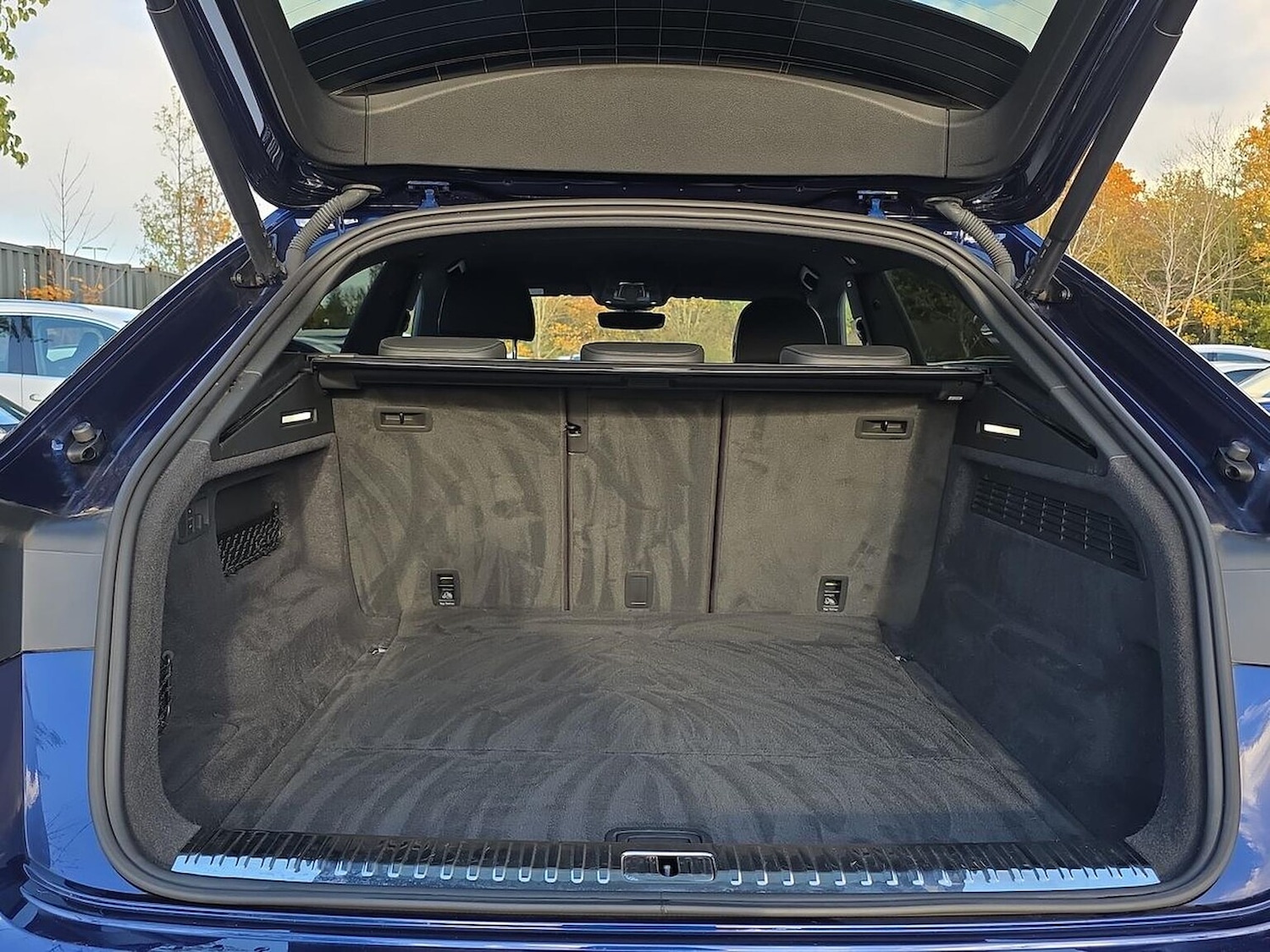 Used Audi Q8 2021 for sale - 76611593: Photo 17