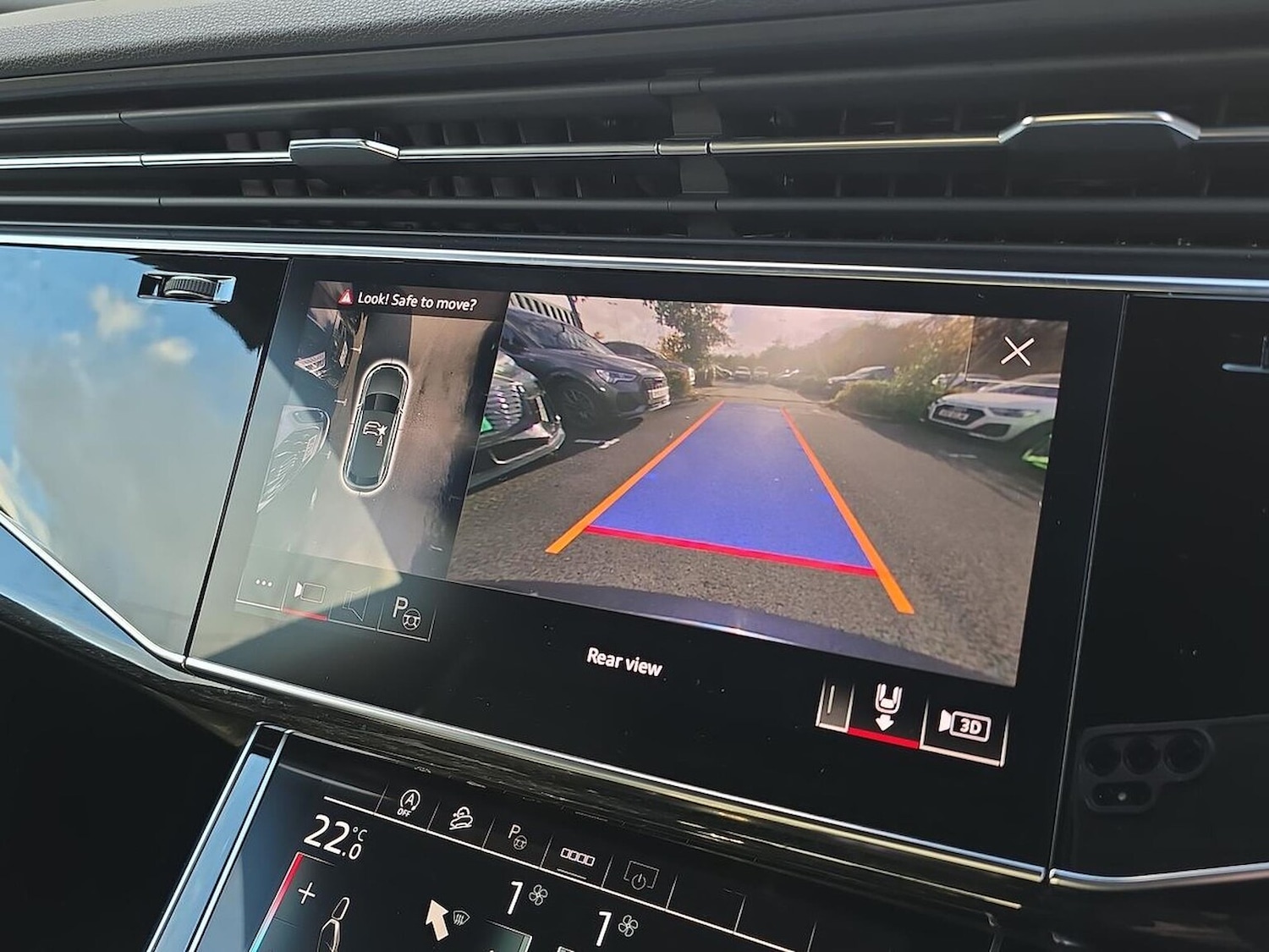 Used Audi Q8 2021 for sale - 76407433: Photo 23