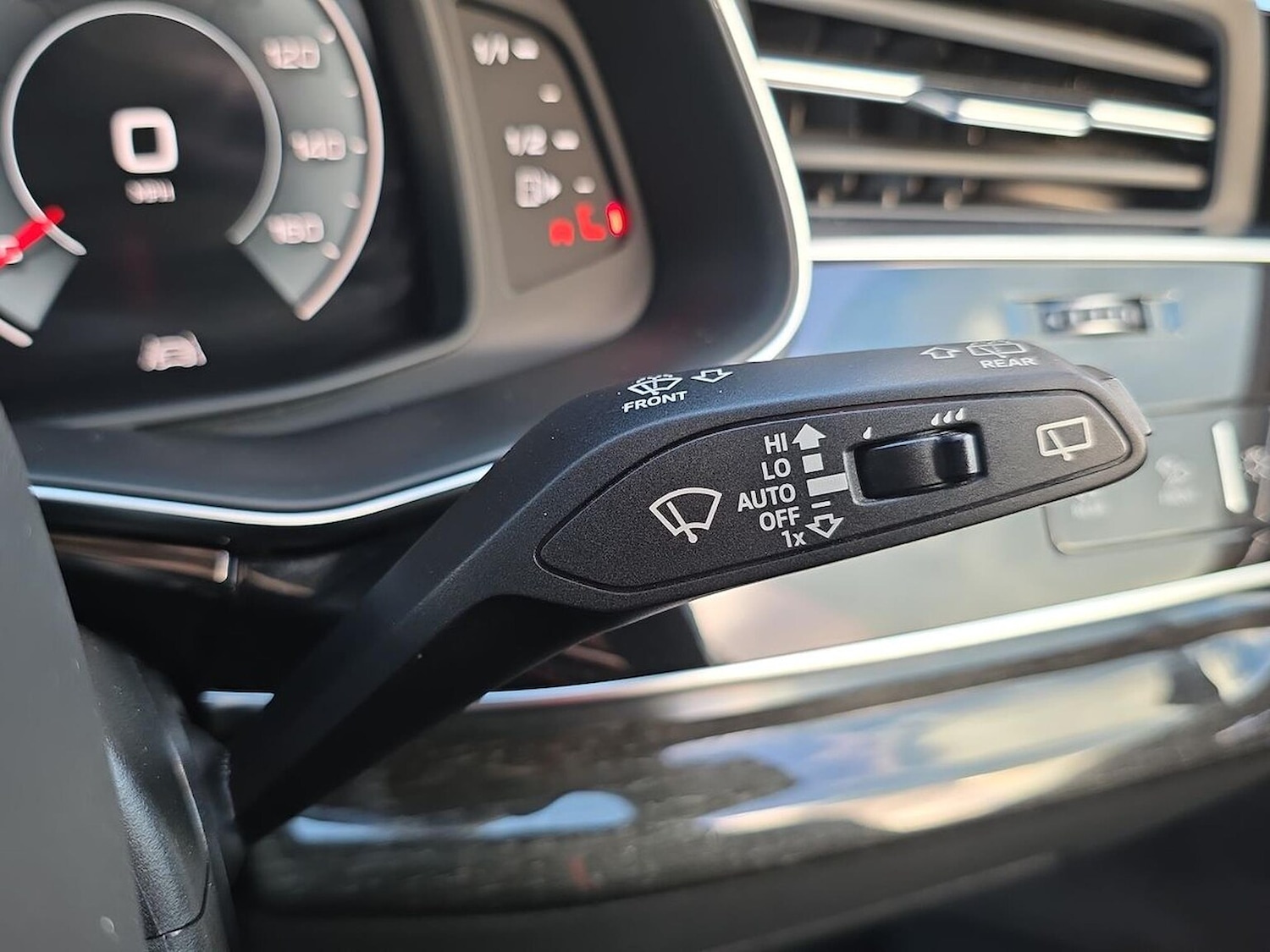 Used Audi Q8 2021 for sale - 76407433: Photo 28