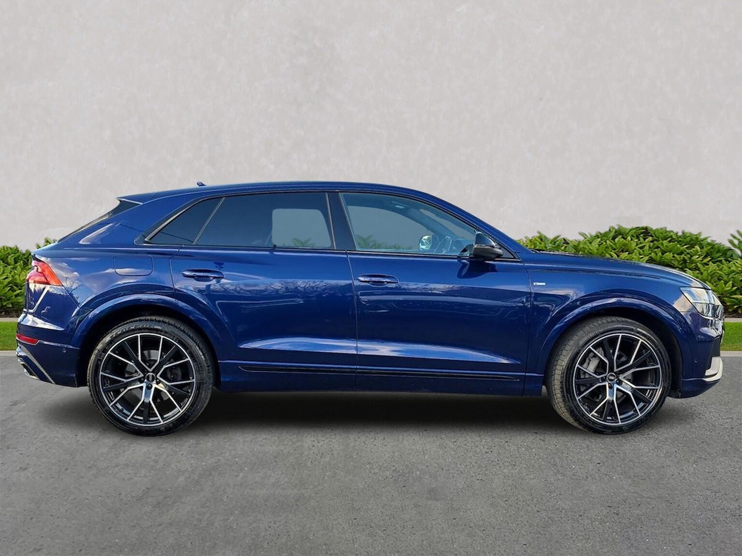 Used Audi Q8 2021 for sale - 76407433: Photo 3