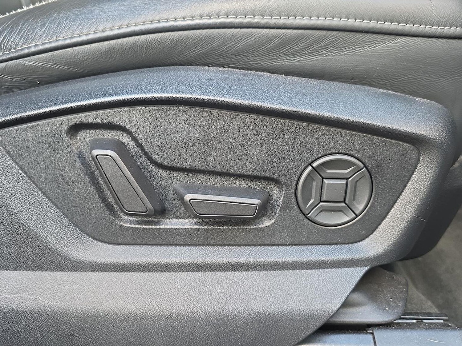 Used Audi Q8 2021 for sale - 76407433: Photo 30