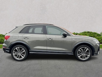 Used Audi Q3 2021 for sale - 76157269: Photo