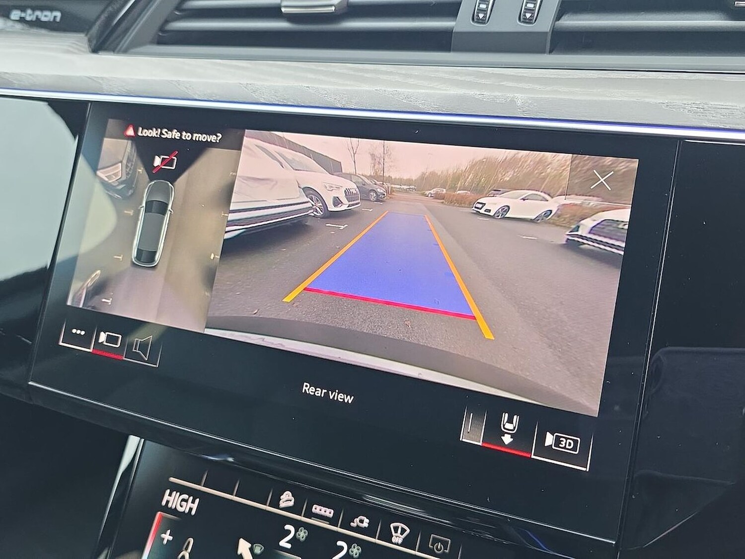 Used Audi e-tron 2022 for sale - 77639260: Photo 23