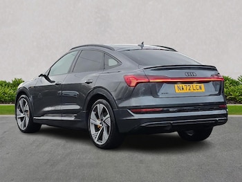 Used Audi e-tron 2022 for sale - 77639260: Photo