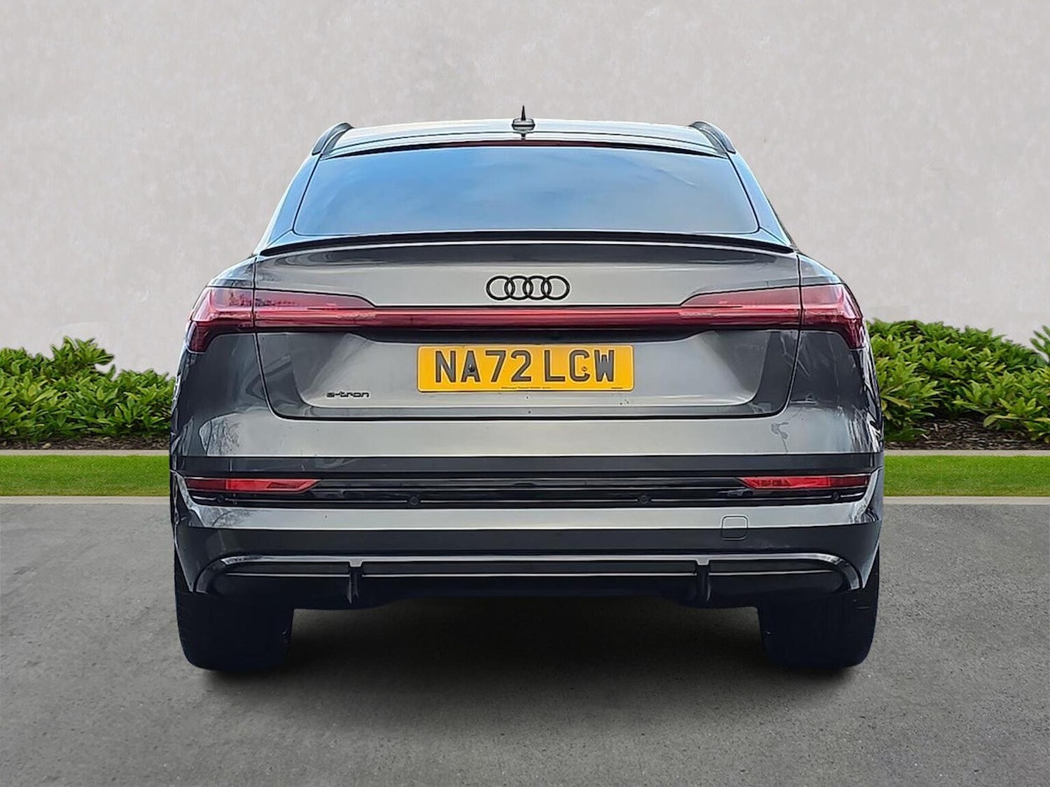 Used Audi e-tron 2022 for sale - 77639260: Photo 4