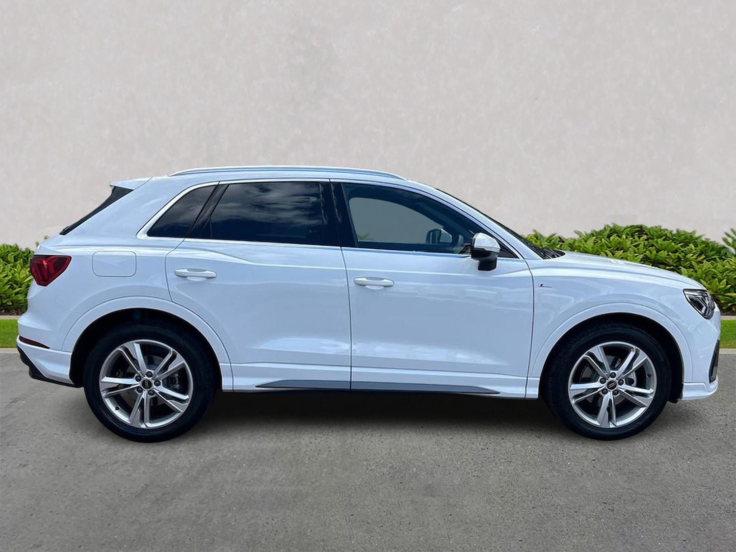 Used Audi Q3 2025 for sale - 76114253: Photo 3