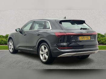 Used Audi e-tron 2019 for sale - 76794874: Photo