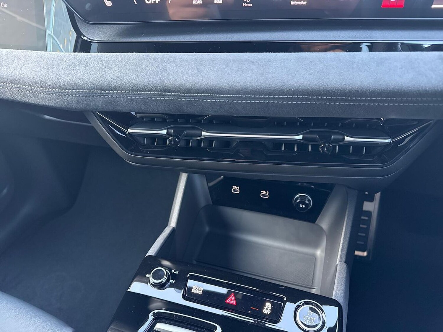 Used Audi Q6 e-tron 2025 for sale - 76422393: Photo 12