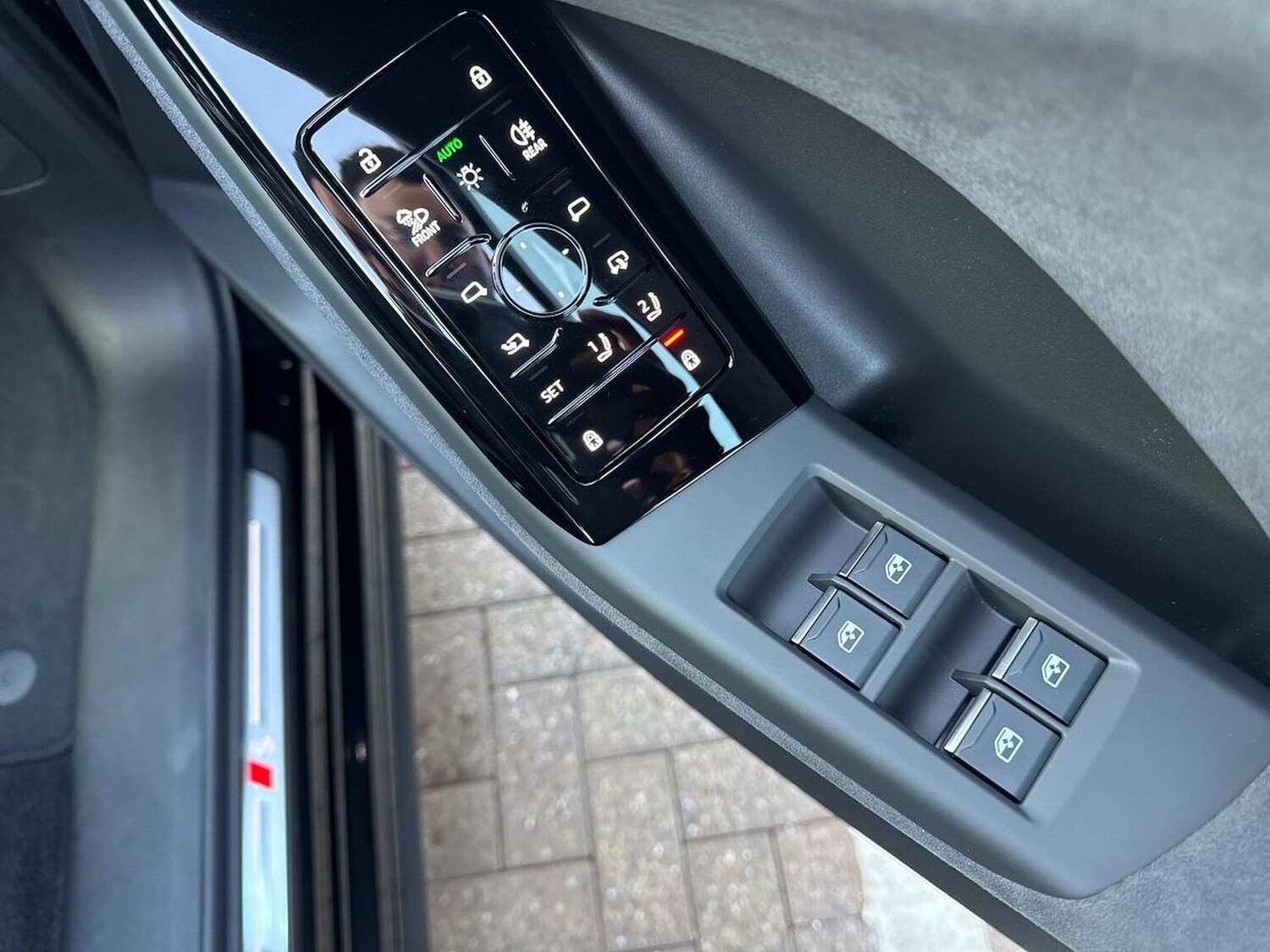 Used Audi Q6 e-tron 2025 for sale - 76422393: Photo 21