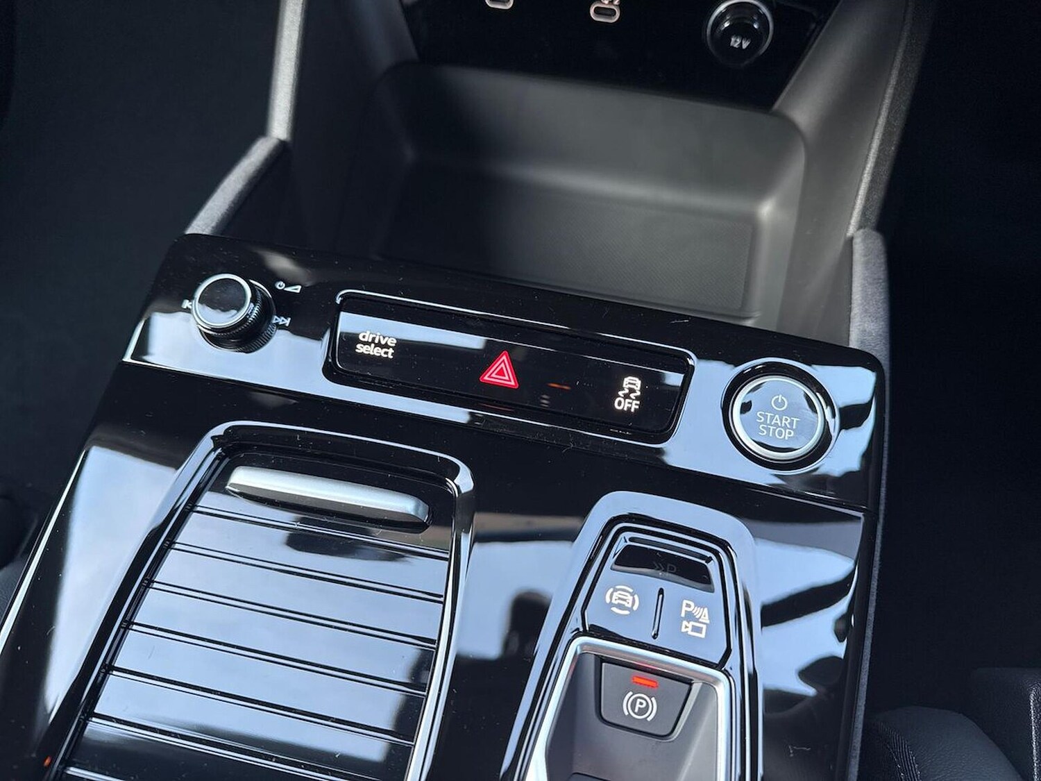 Used Audi Q6 e-tron 2025 for sale - 76422393: Photo 22