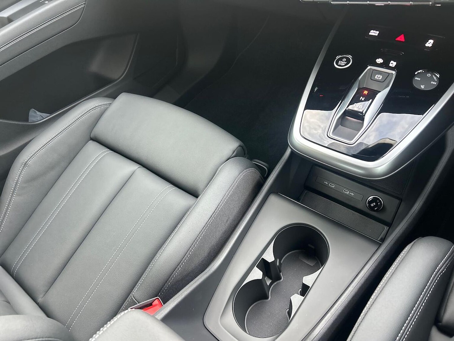 Used Audi Q4 e-tron 2025 for sale - 76757069: Photo 13