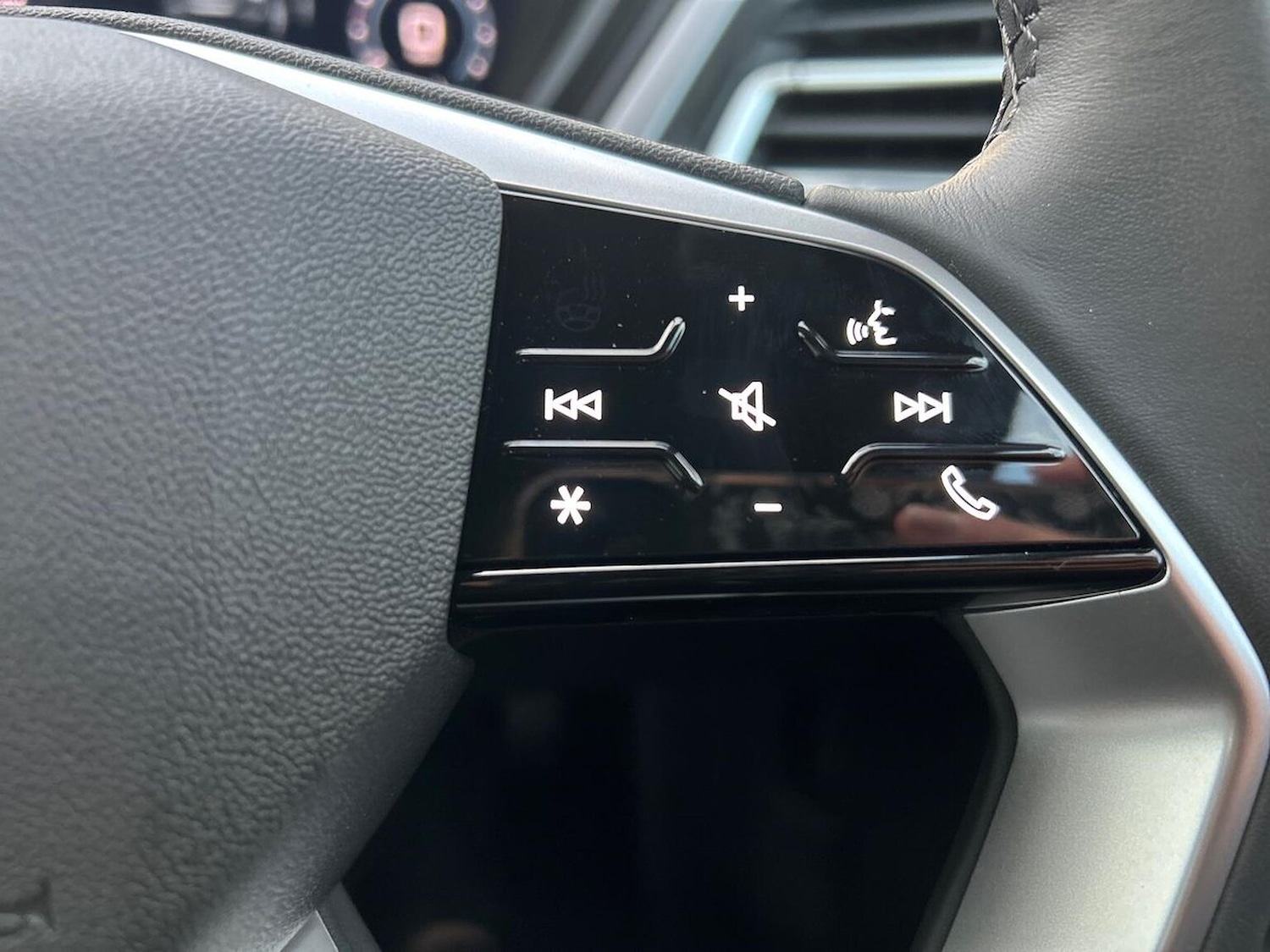 Used Audi Q4 e-tron 2025 for sale - 76757069: Photo 26