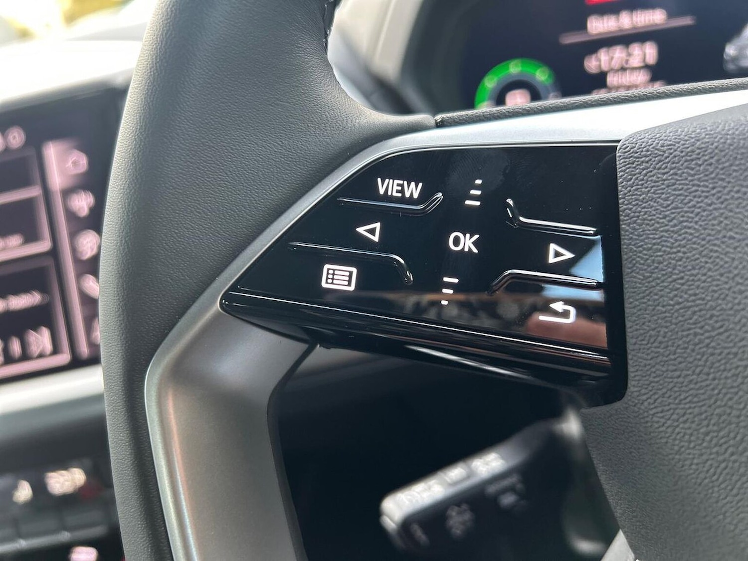 Used Audi Q4 e-tron 2025 for sale - 76757069: Photo 27