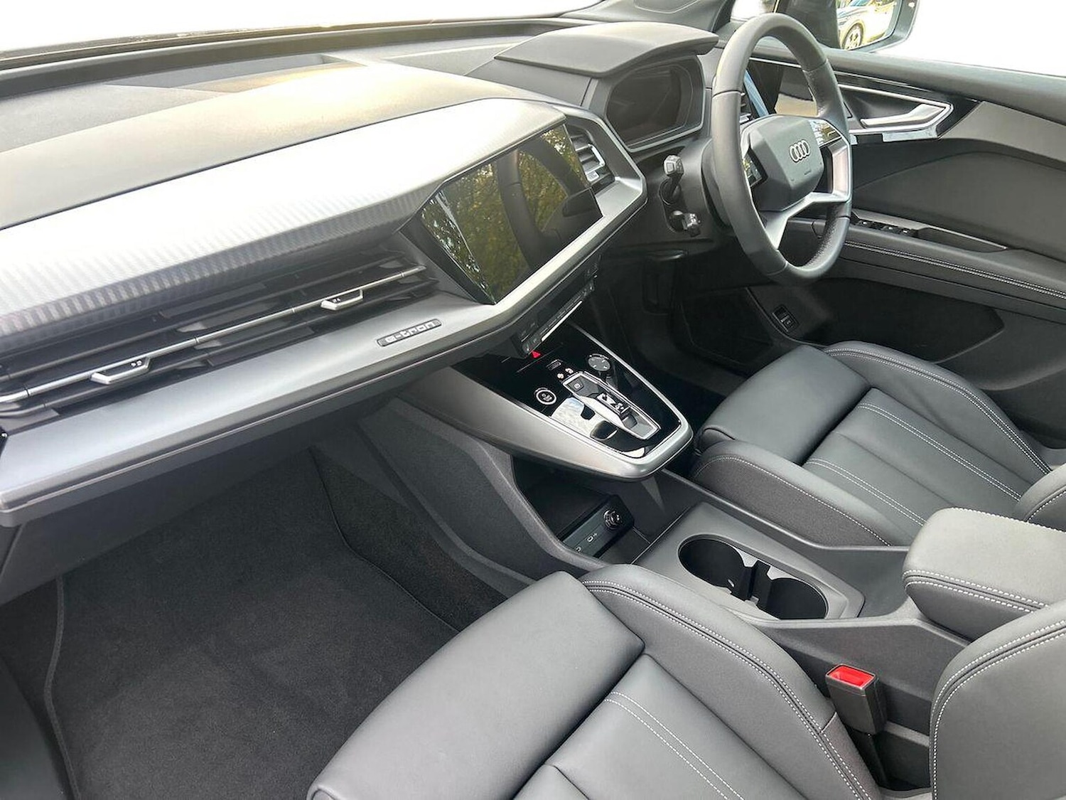 Used Audi Q4 e-tron 2025 for sale - 76757069: Photo 7