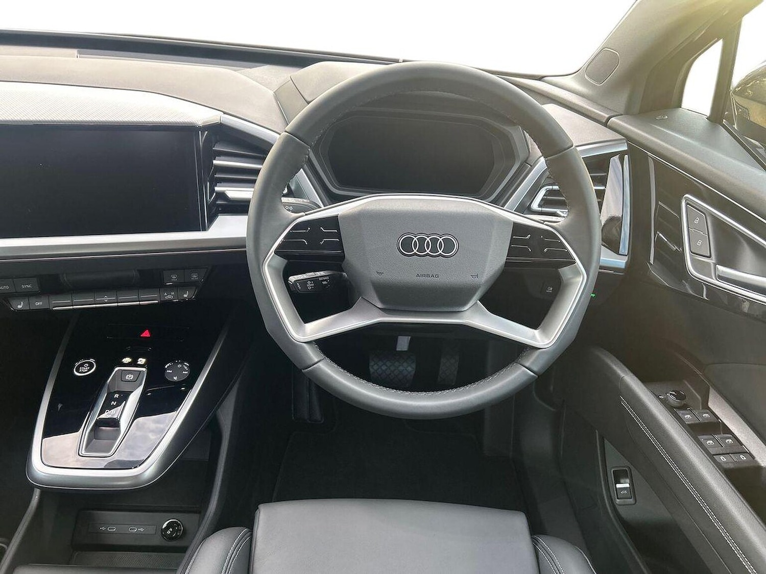 Used Audi Q4 e-tron 2025 for sale - 76757069: Photo 9