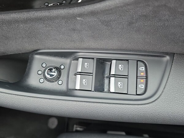 Used Audi Q7 2023 for sale - 76300737: Photo 21
