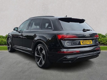 Used Audi Q7 2023 for sale - 76300737: Photo 2