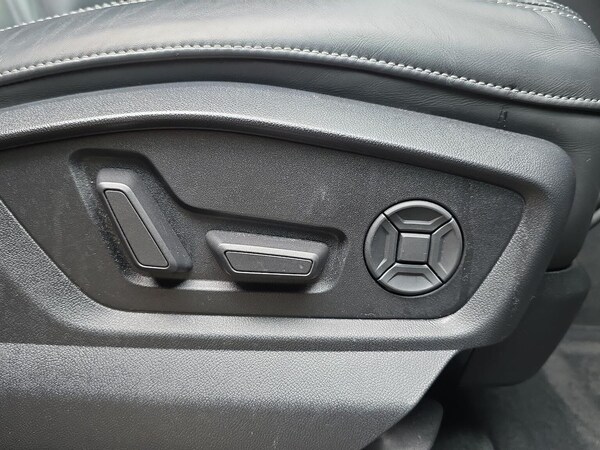 Used Audi Q7 2023 for sale - 76300737: Photo 30
