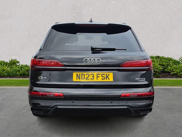 Used Audi Q7 2023 for sale - 76300737: Photo 4