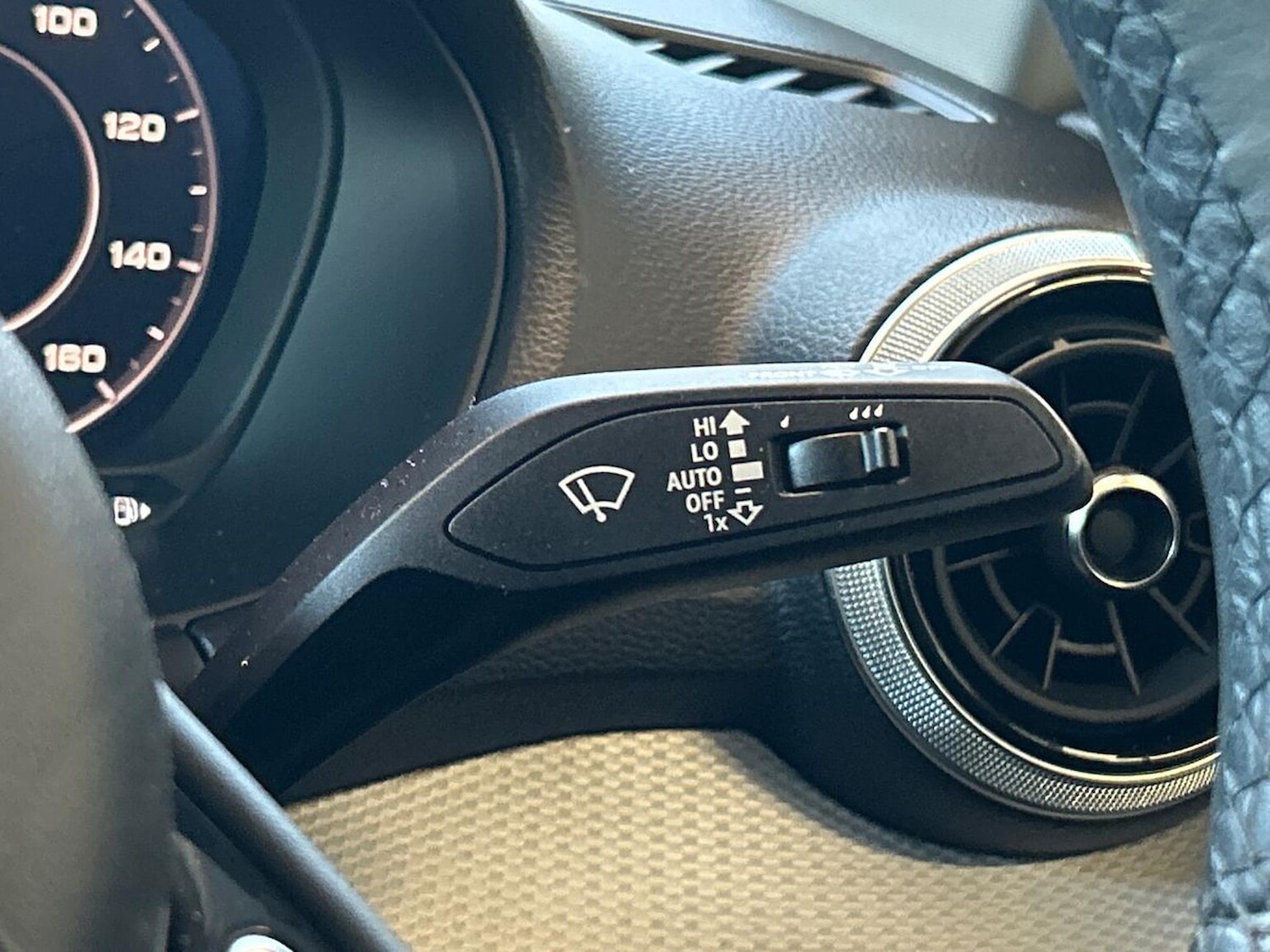 Used Audi Q2 2022 for sale - 76748421: Photo 28