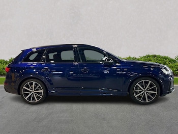 Used Audi Q7 2023 for sale - 76159567: Photo