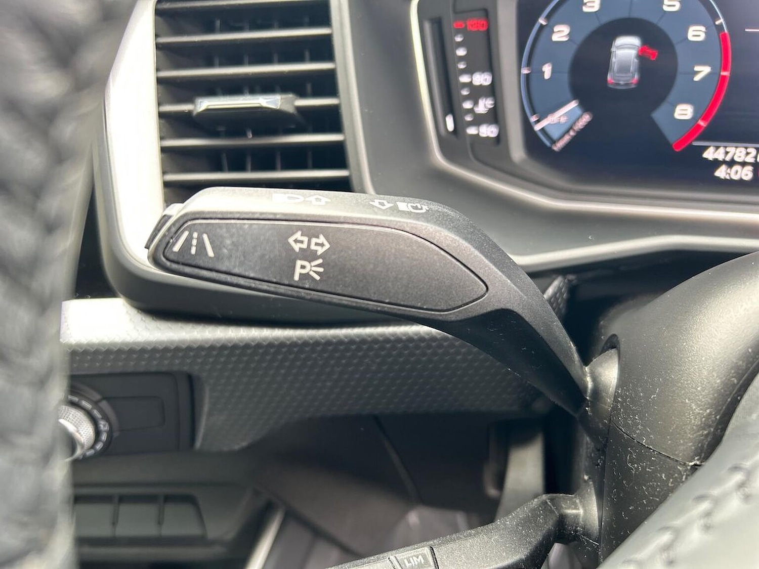 Vehicle 29