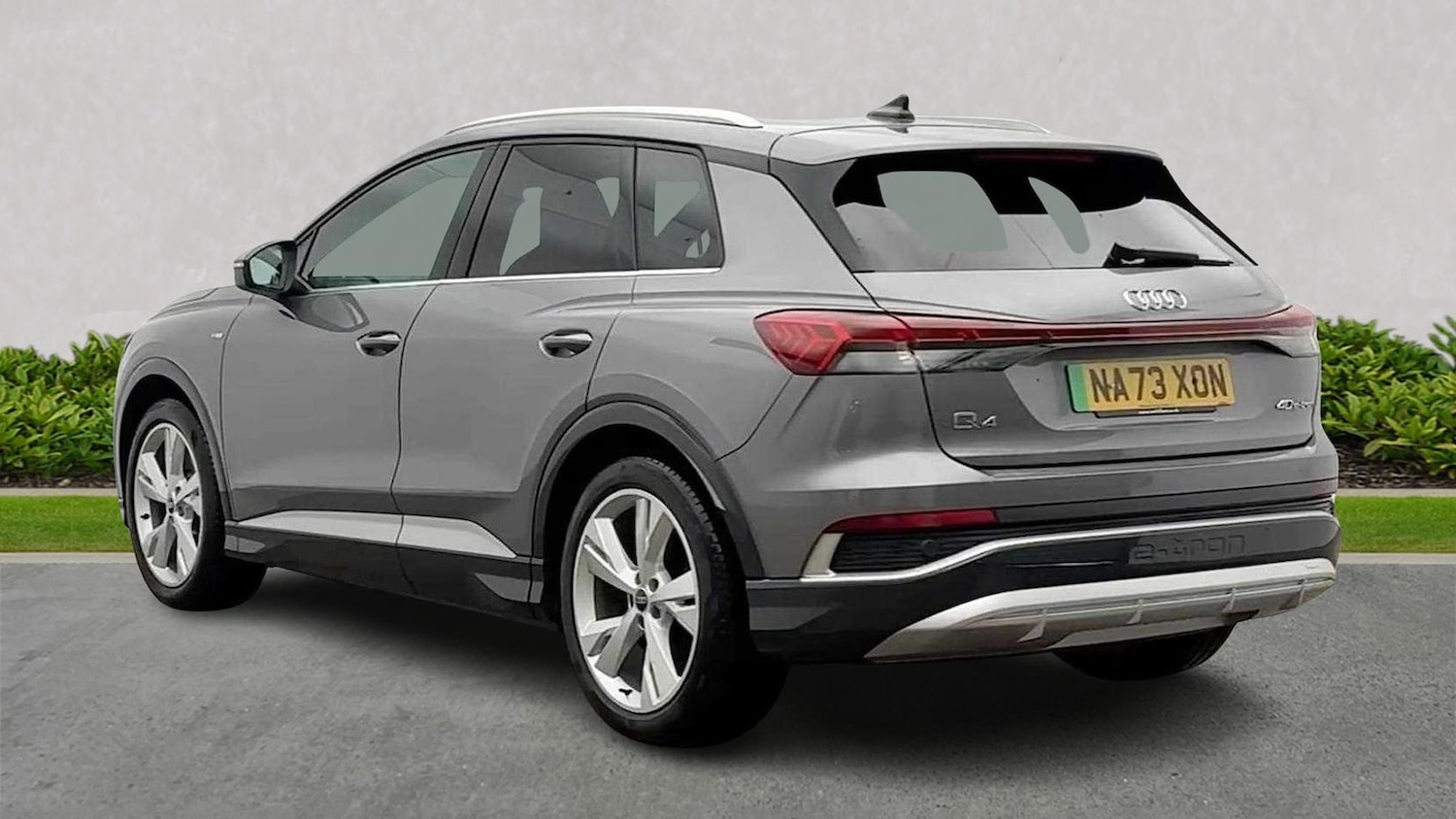 Used Audi Q4 e-tron 2023 for sale - 78194130: Photo 2