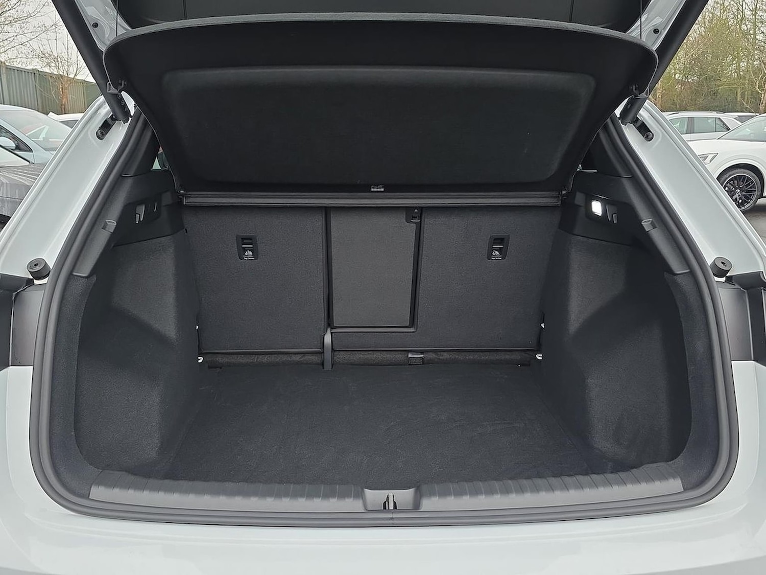 Used Audi Q4 e-tron 2025 for sale - 77492342: Photo 17