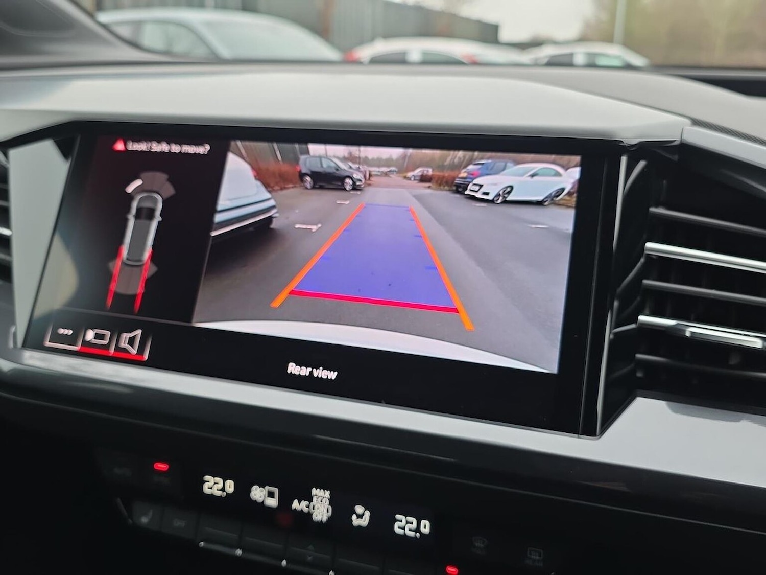 Used Audi Q4 e-tron 2025 for sale - 77492342: Photo 23